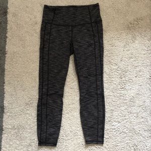 Athleta 7/8 cropped leggings